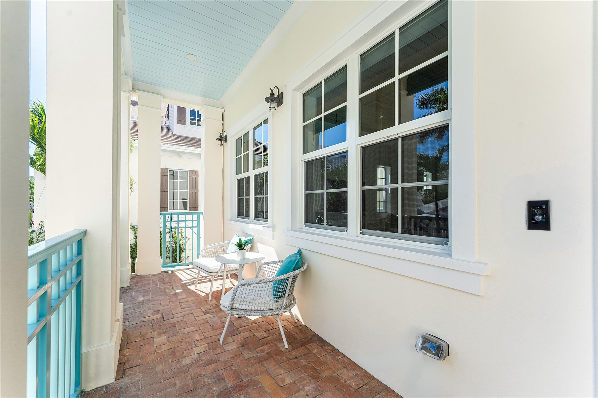 166 SE 1st Ave