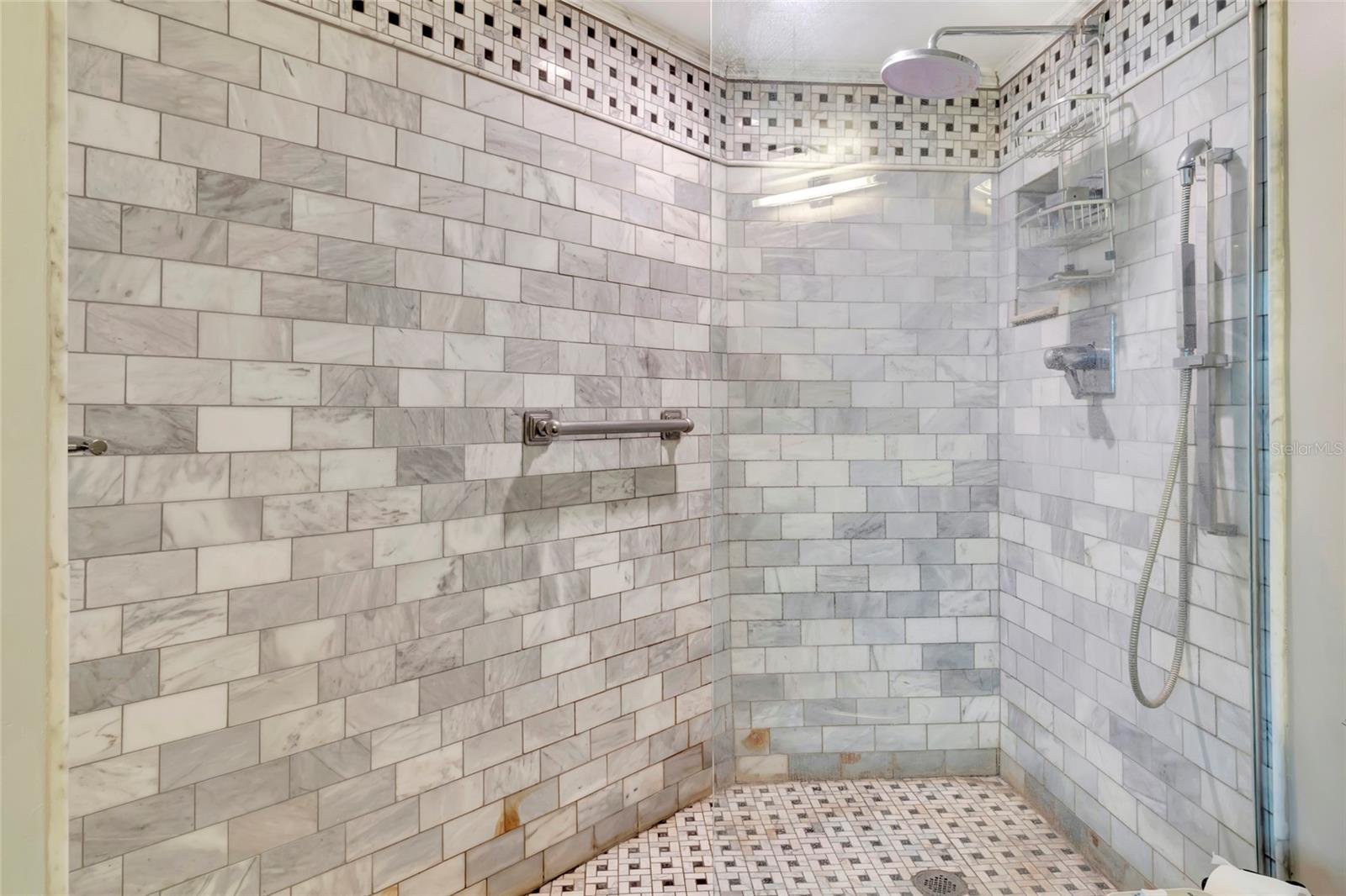 400 E COLONIAL DR #1609