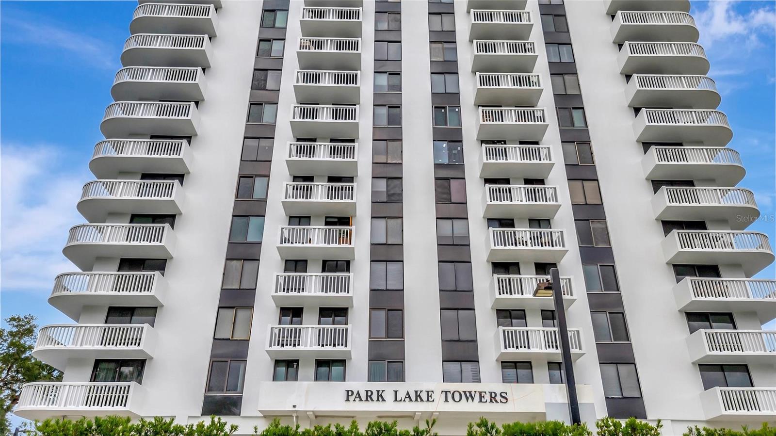 400 E COLONIAL DR #1609