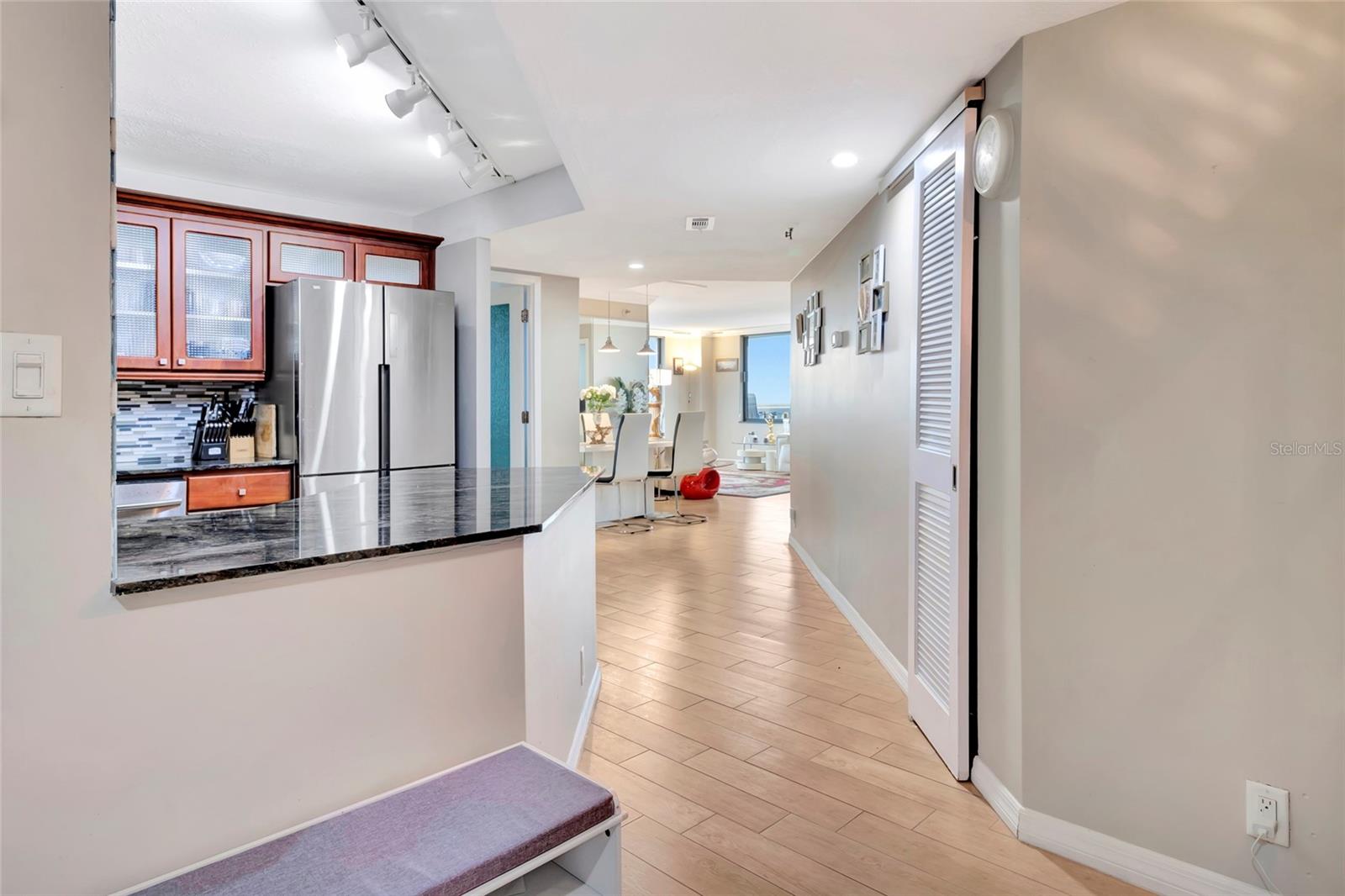 400 E COLONIAL DR #1609