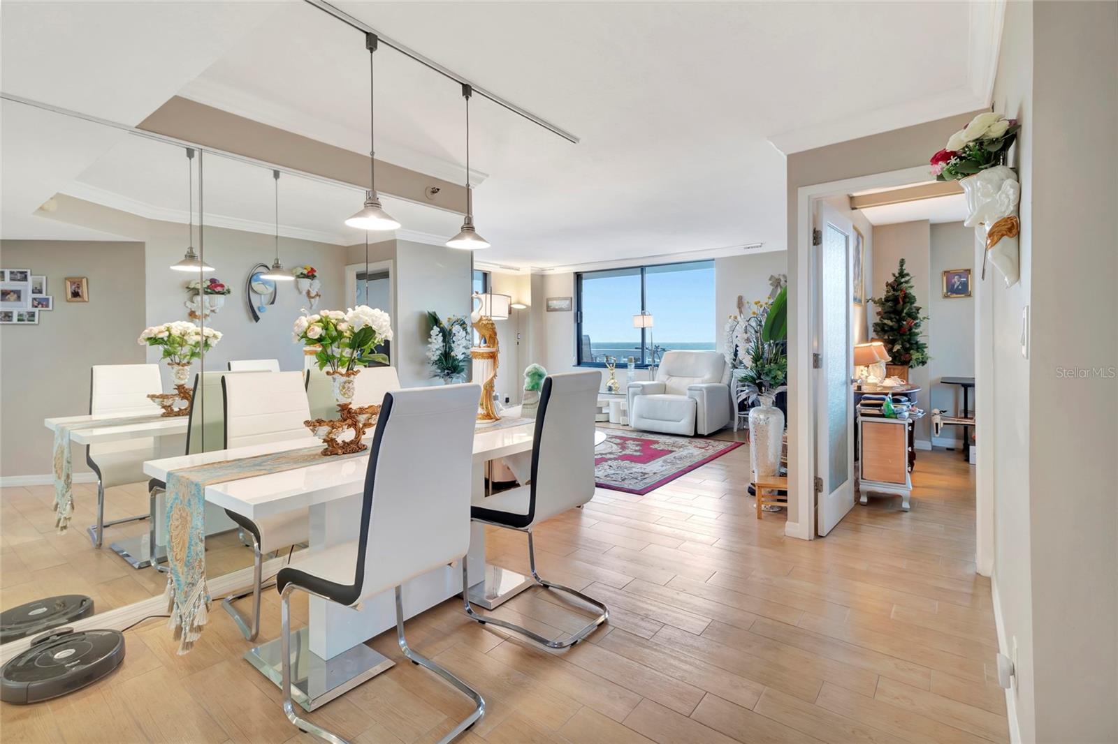 400 E COLONIAL DR #1609