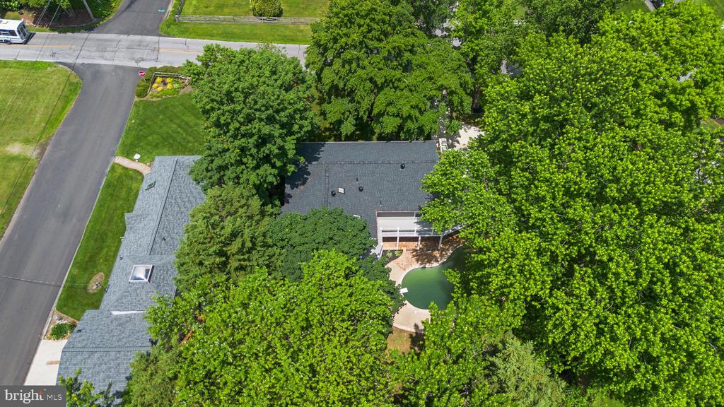 3505 LOCH HAVEN DRIVE