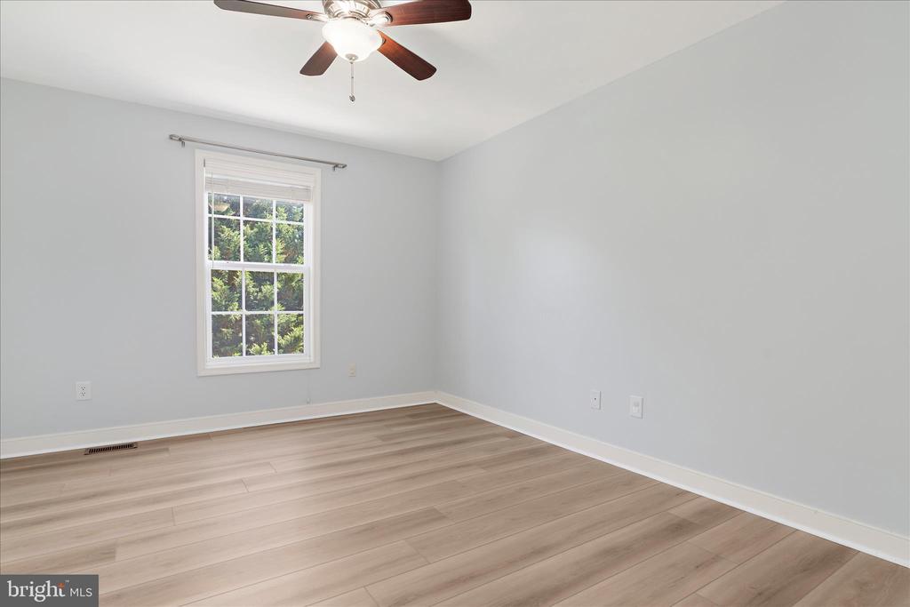 132 PINEVIEW AVENUE