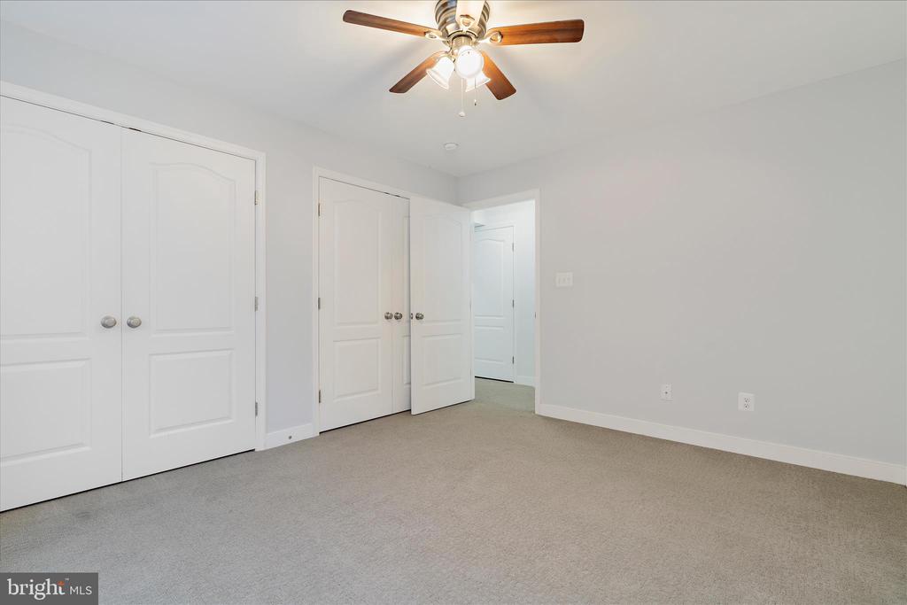132 PINEVIEW AVENUE