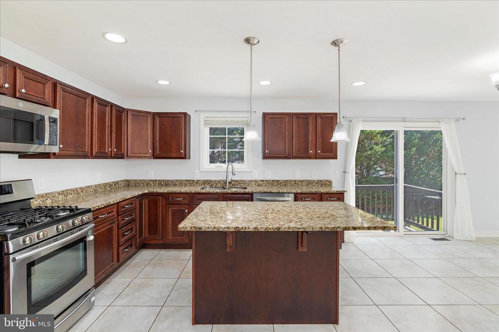 132 PINEVIEW AVENUE