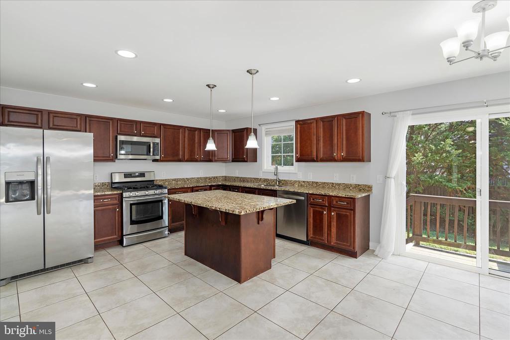 132 PINEVIEW AVENUE