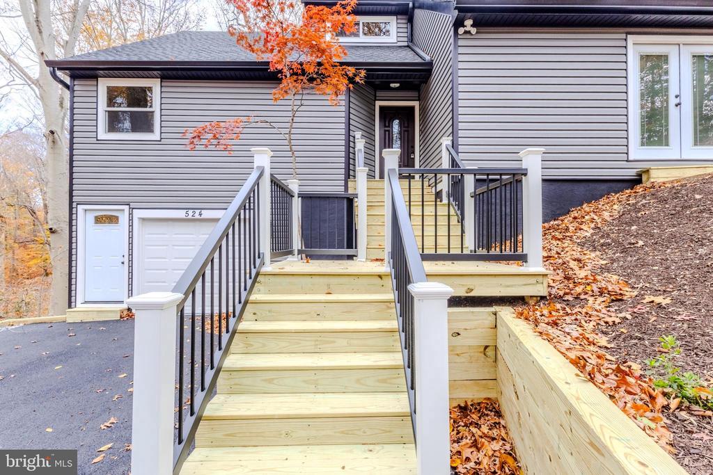 524 RIDGE ROAD