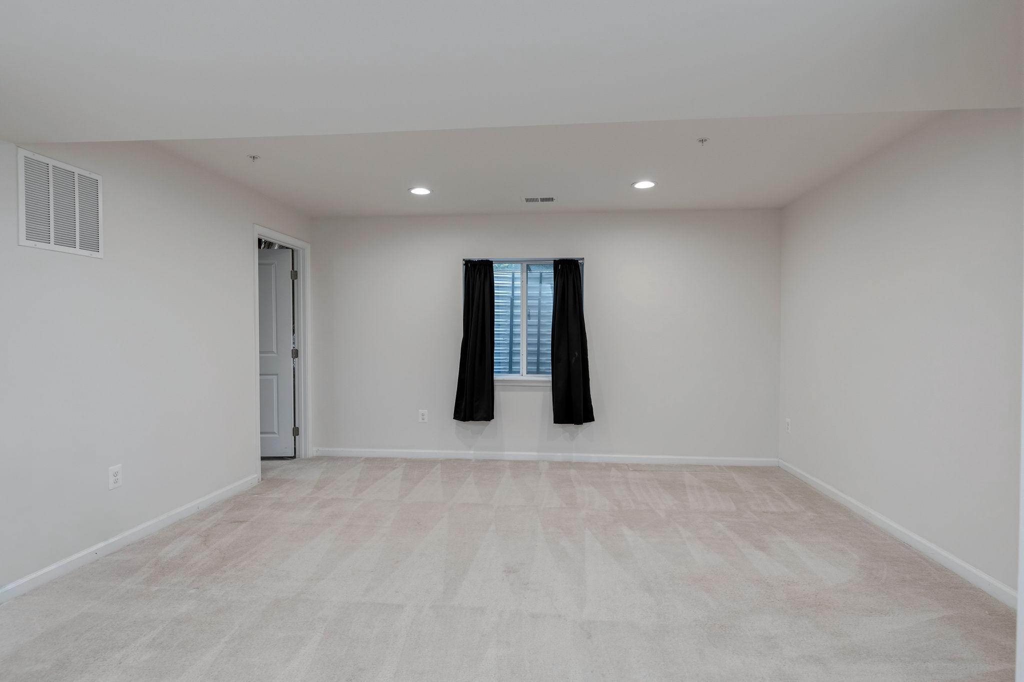 321 KENJAMIN COURT