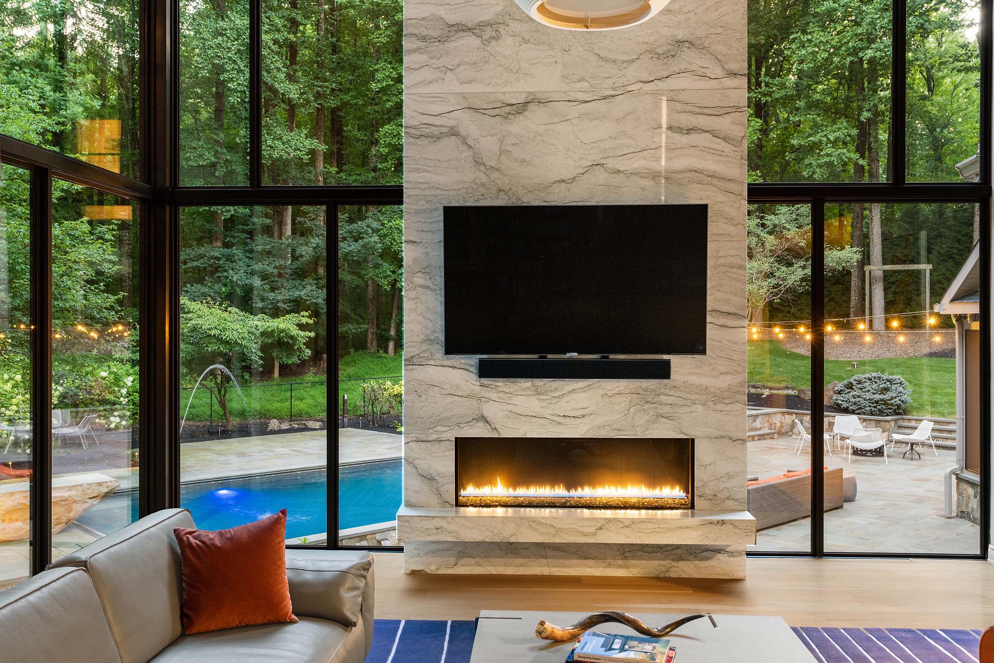 13773 LAKESIDE DRIVE