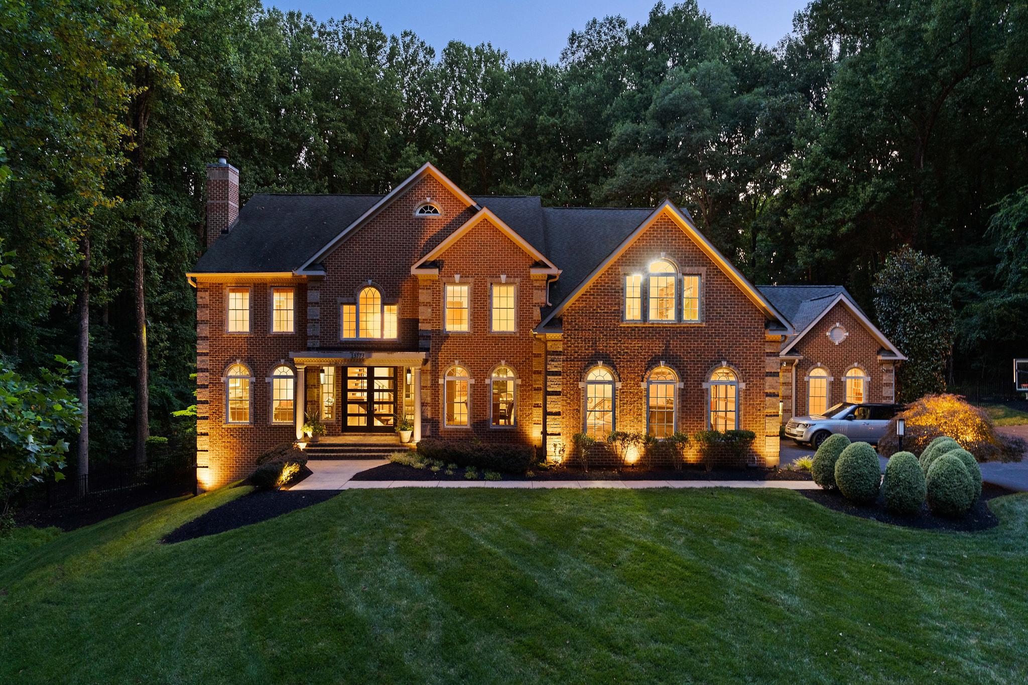 13773 LAKESIDE DRIVE