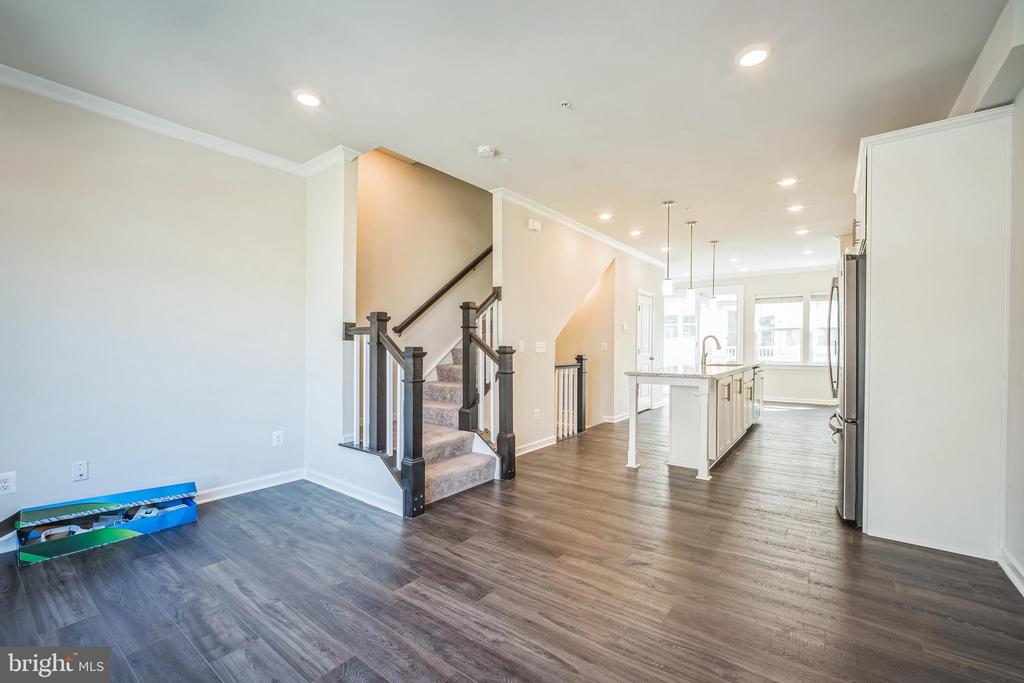 16103 CONNORS WAY
