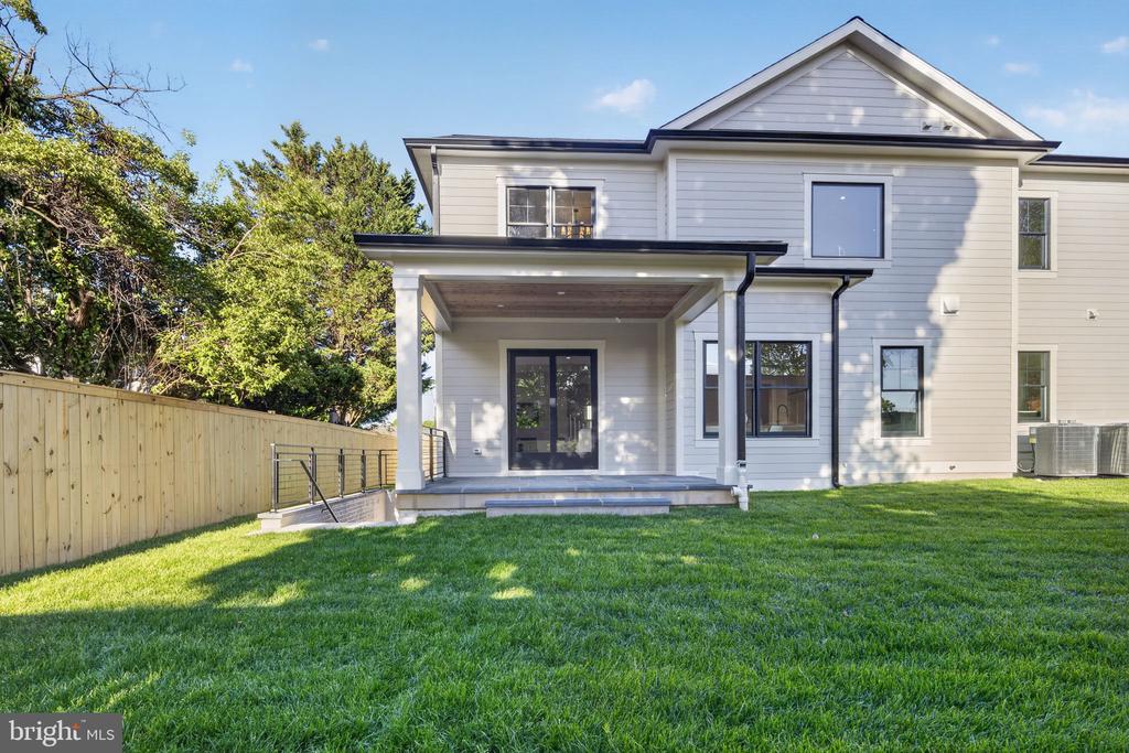 8722 EWING DRIVE