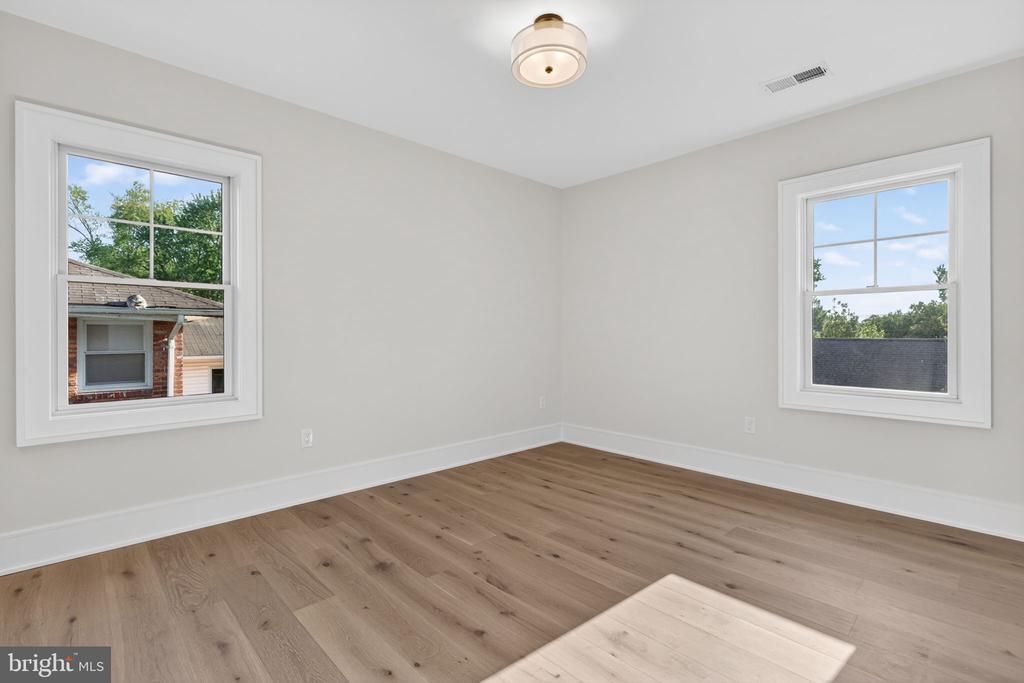8722 EWING DRIVE