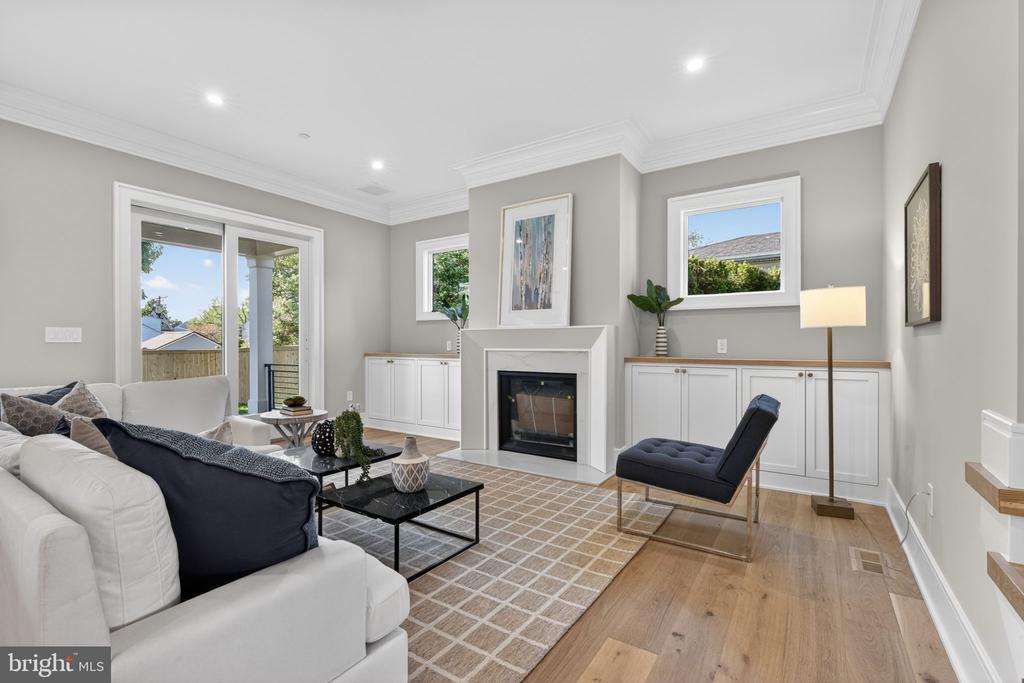8722 EWING DRIVE