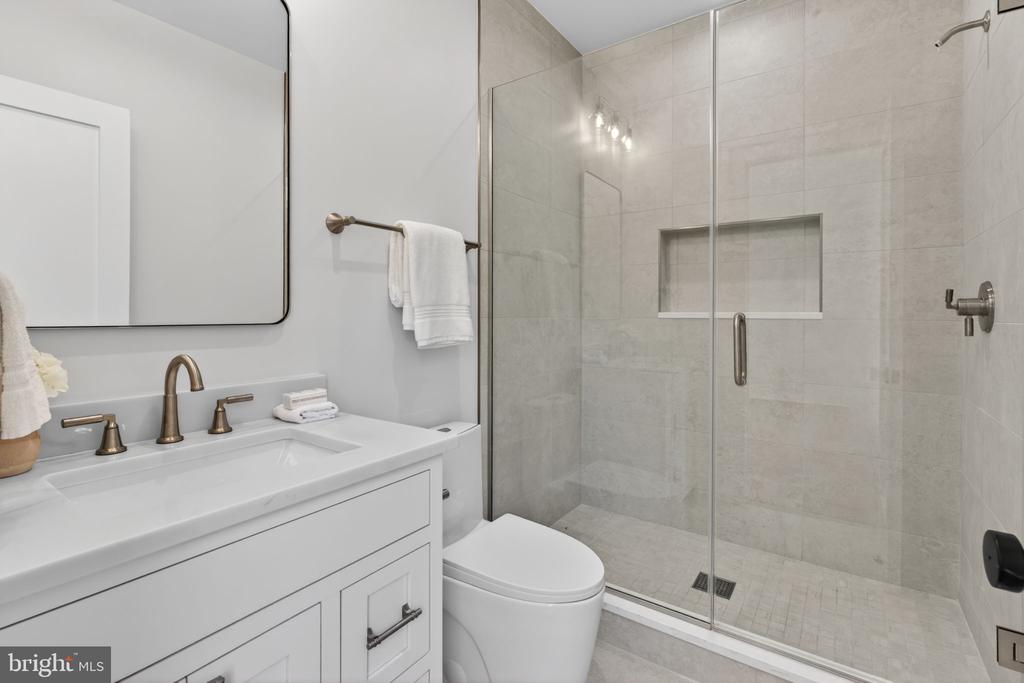 8722 EWING DRIVE