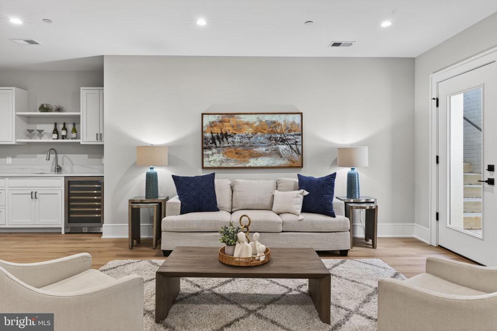 8722 EWING DRIVE