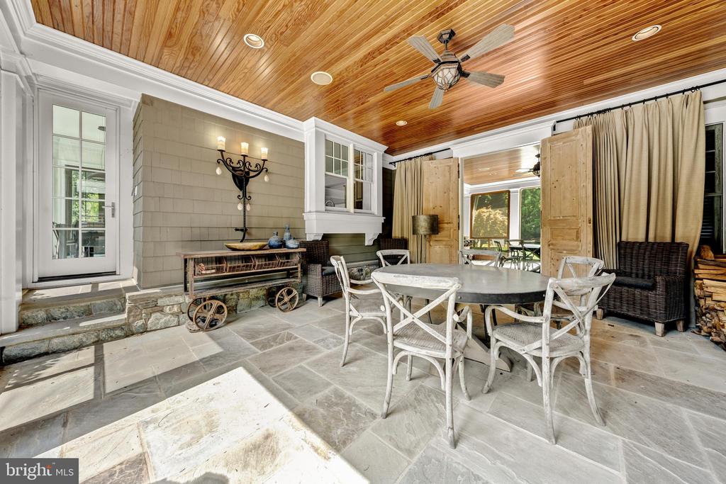 10021 COUNSELMAN ROAD
