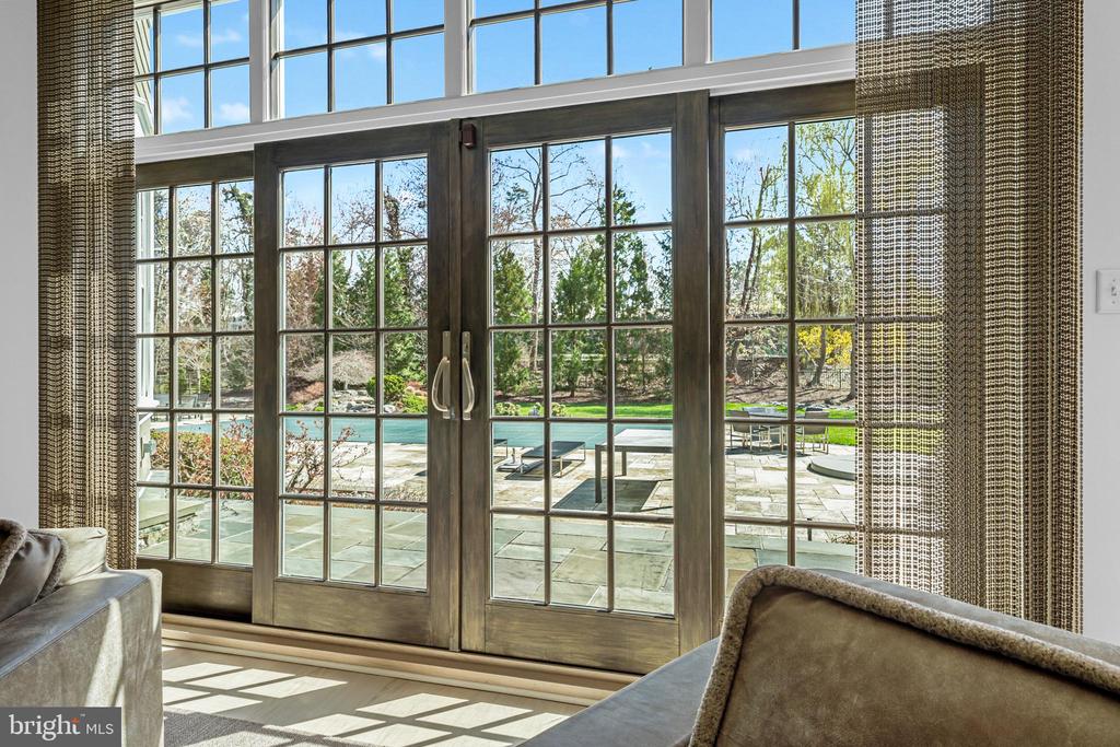 10021 COUNSELMAN ROAD