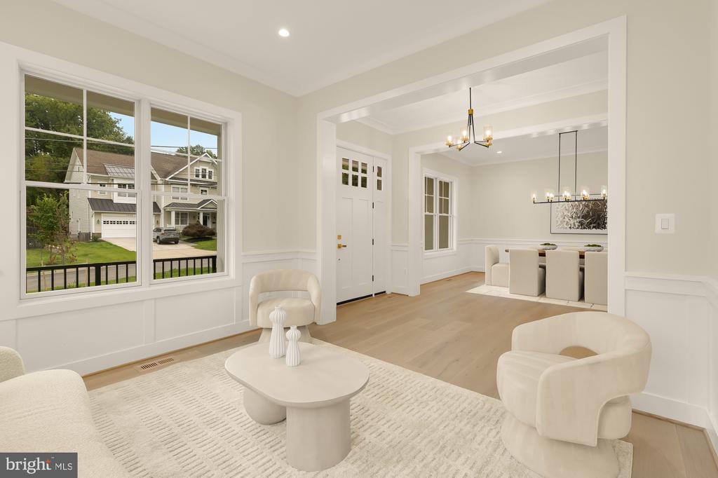 7008 AMY LANE