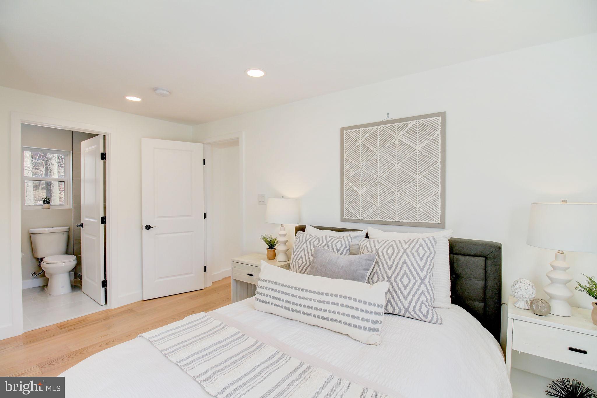 7311 15TH AVENUE