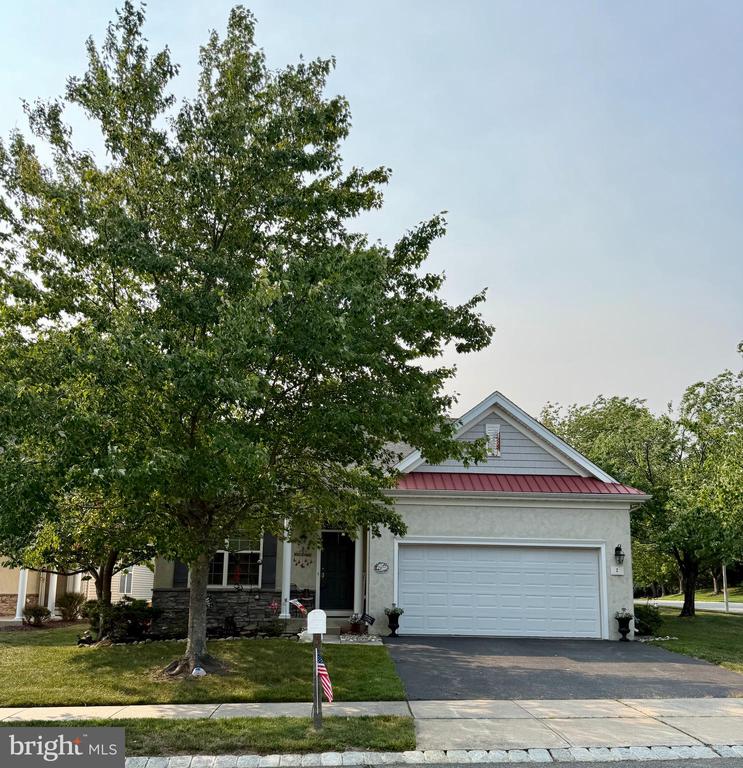2 MAYPORT LANE