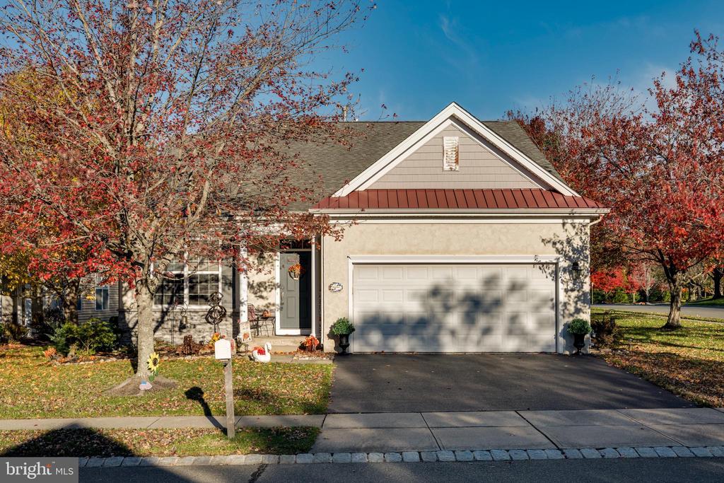 2 MAYPORT LANE