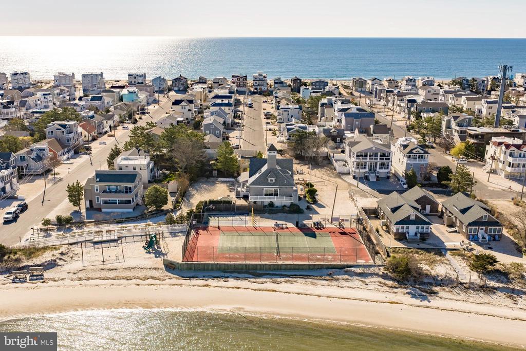 5000 W BAY TERRACE