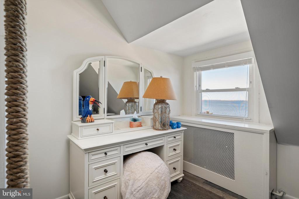 5000 W BAY TERRACE