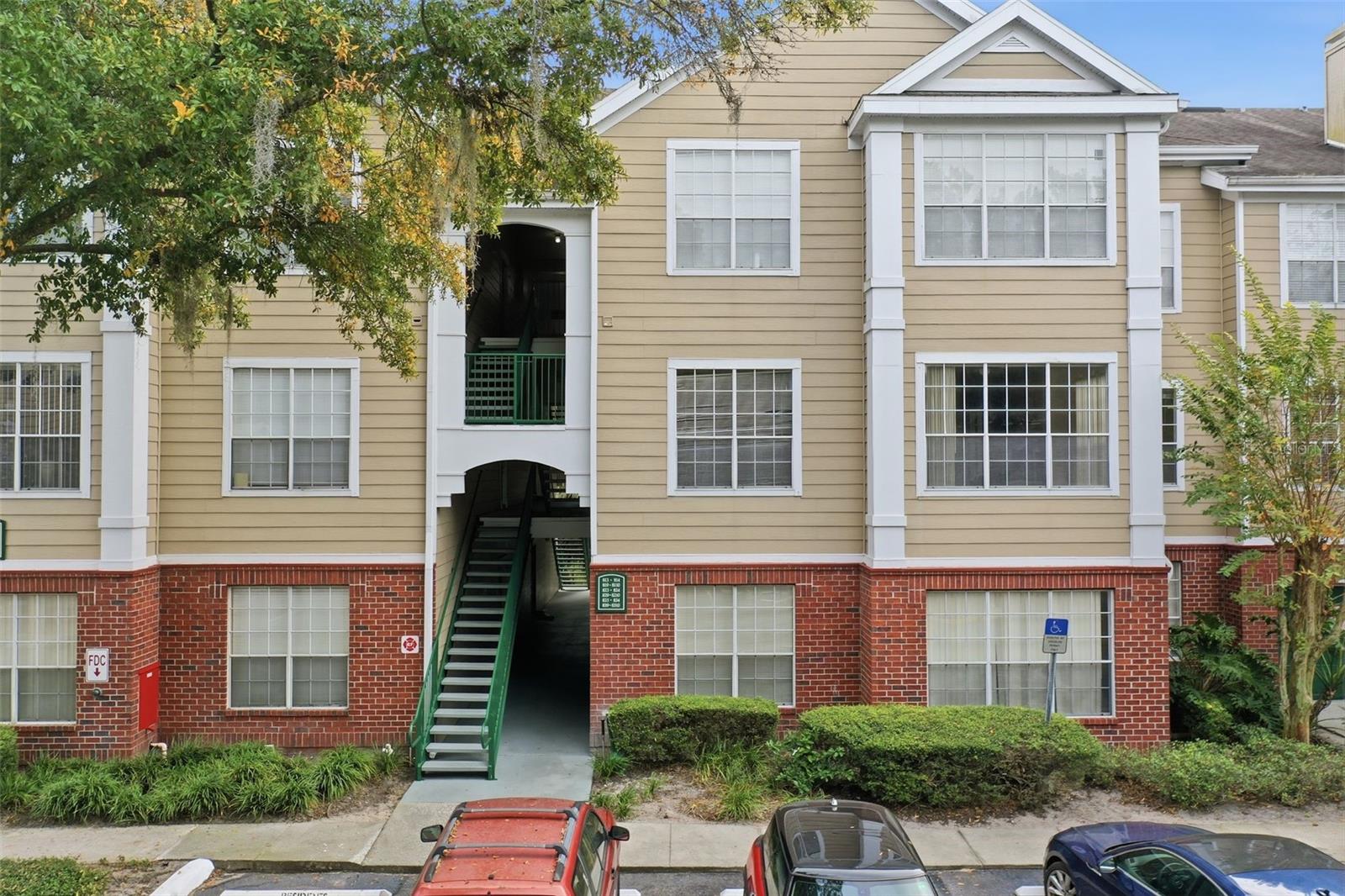13103 MULBERRY PARK DR #829