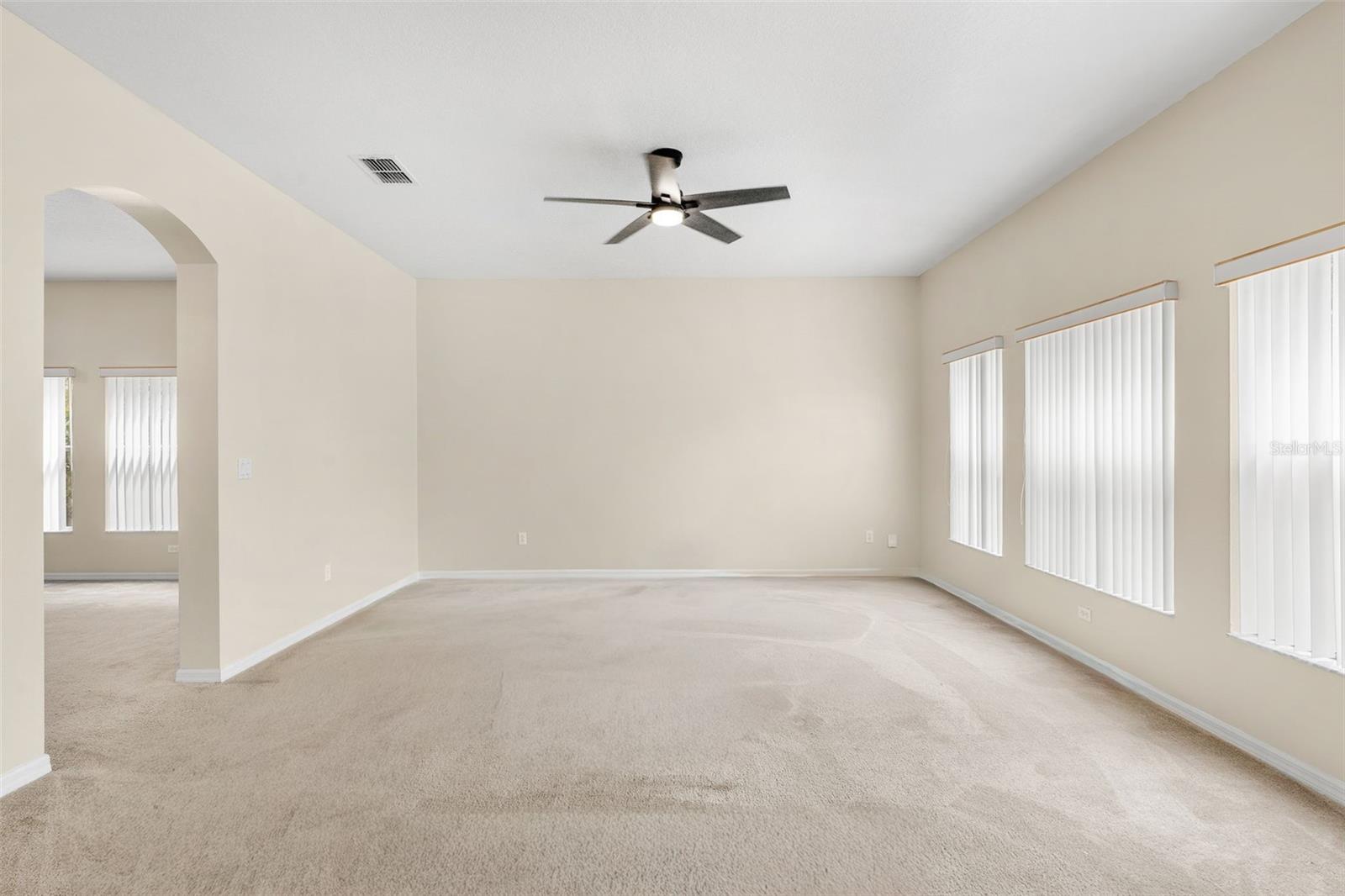 13616 HIDDEN FOREST CIR