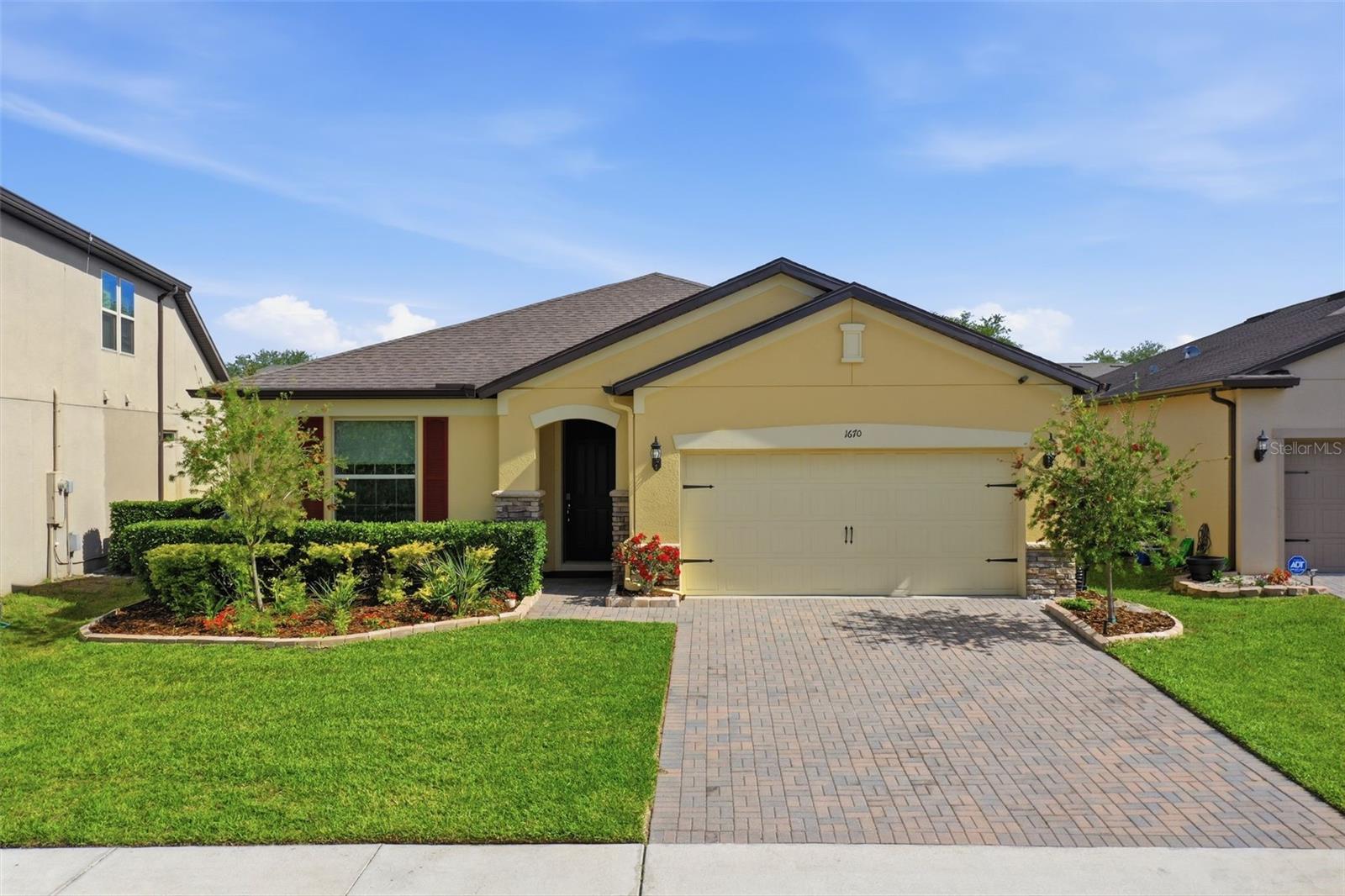 1670 REGAL RIVER CIR