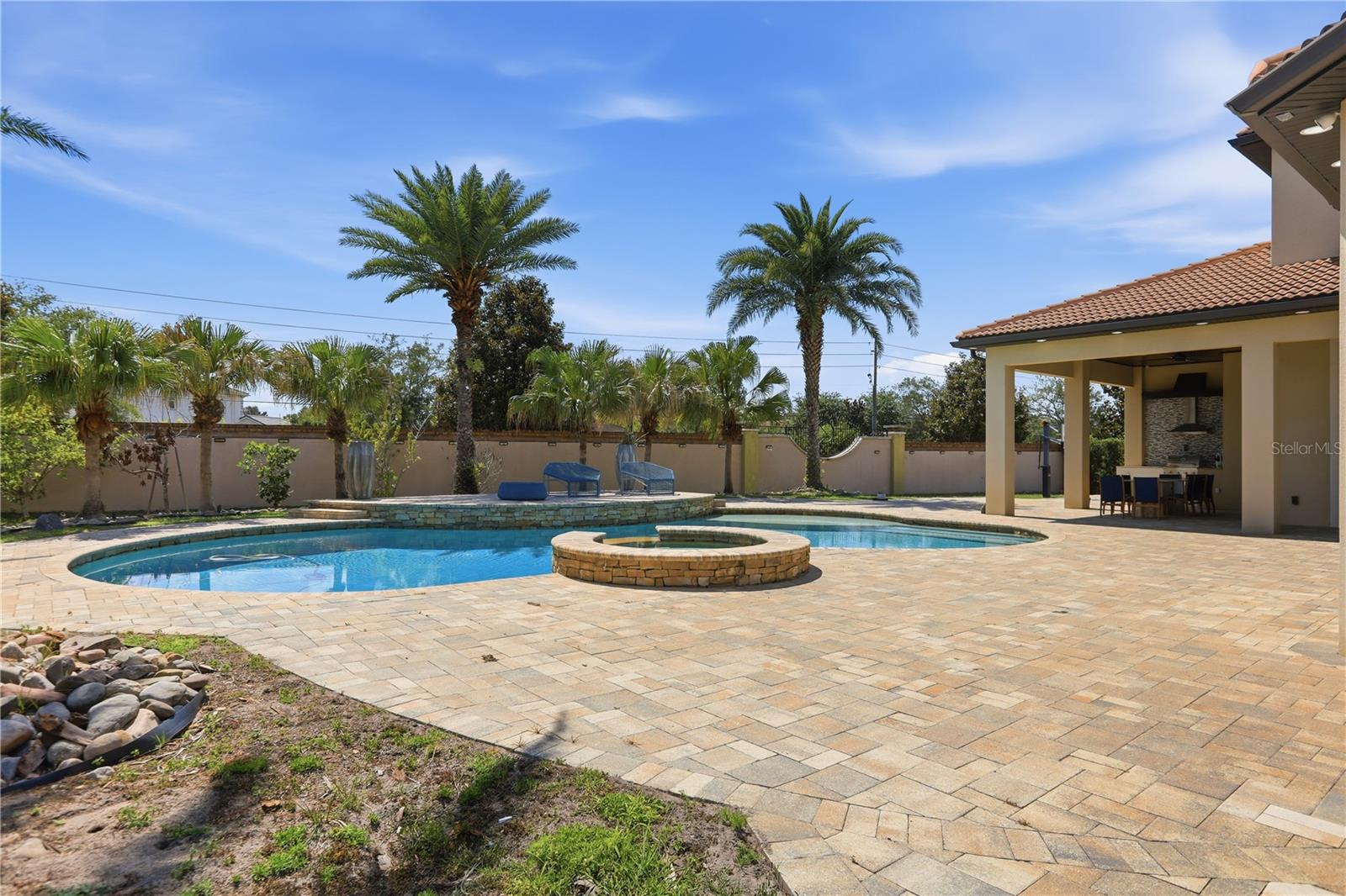 4303 ISABELLA CIR