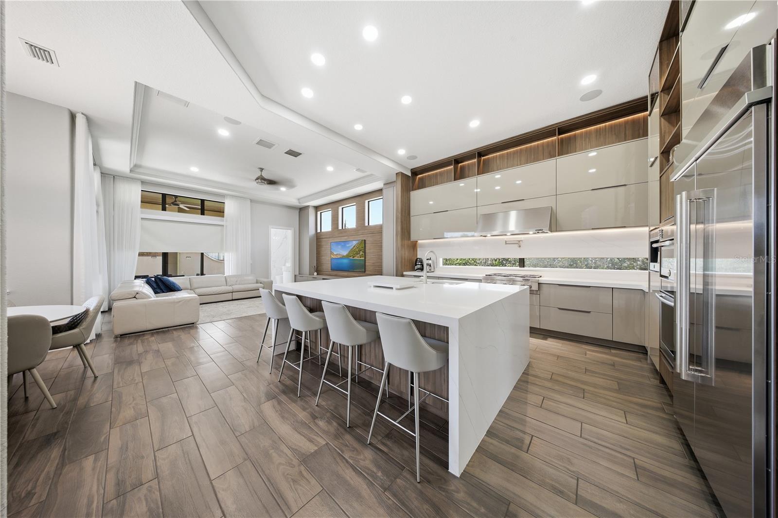 4303 ISABELLA CIR