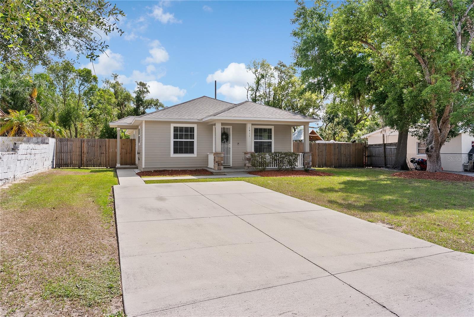 1411 ROGER BABSON RD