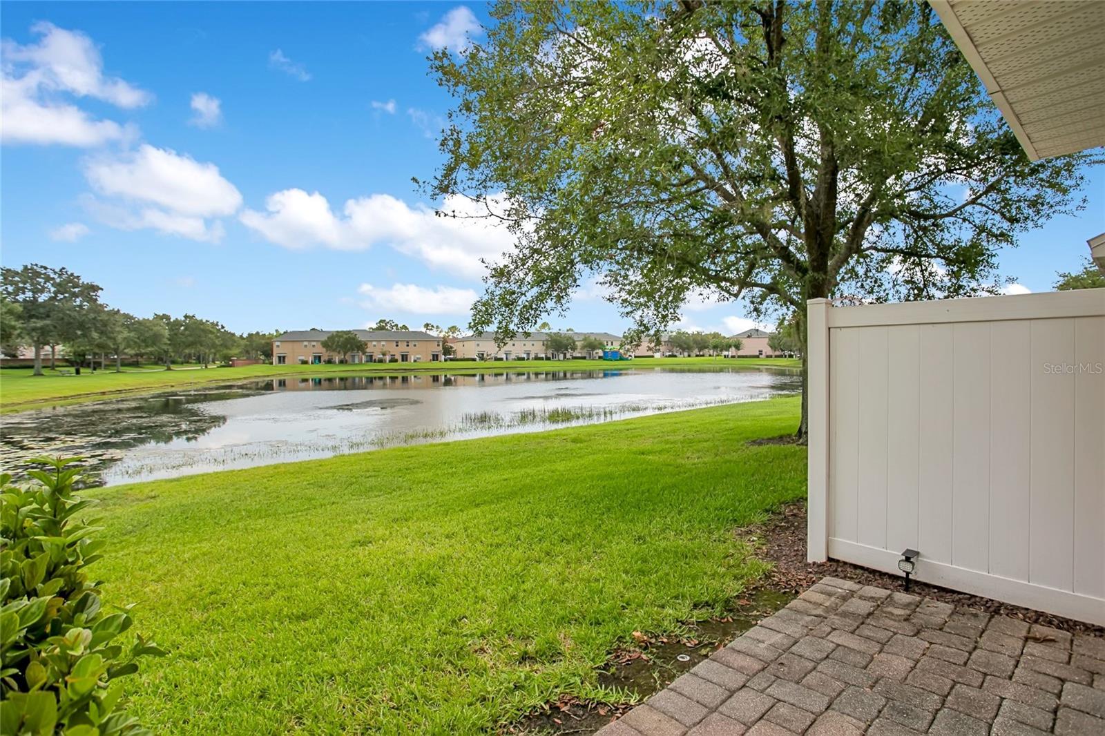 16571 CEDAR CREST DR