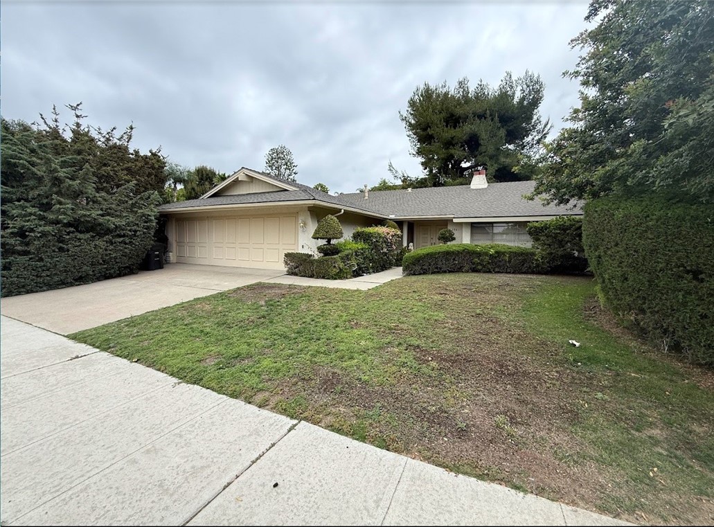 2861 N Rustic Gate