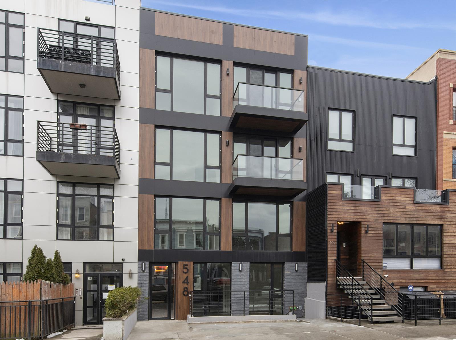 548 Lafayette Avenue 2-B