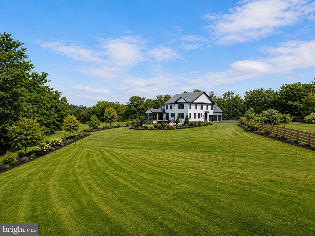 102 RAILROAD AVENUE