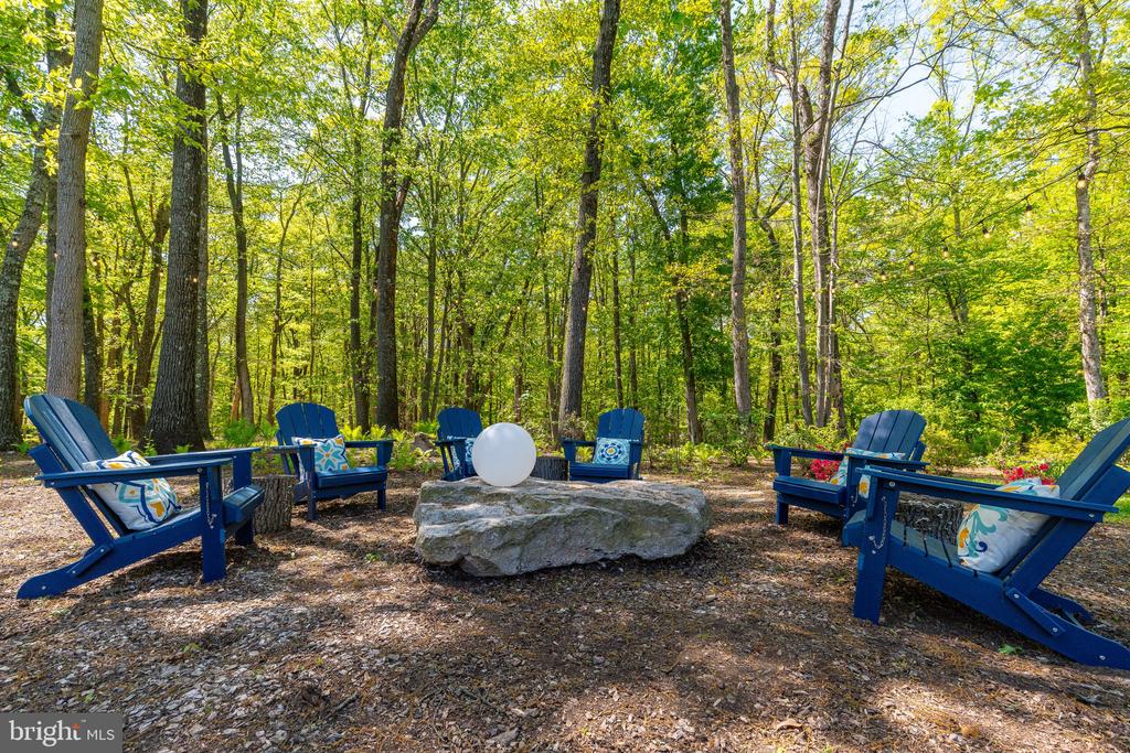 7031 PHILLIPS MILL ROAD