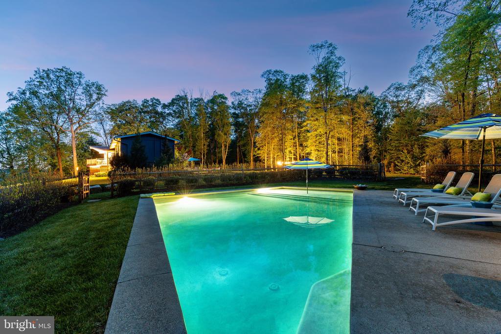7031 PHILLIPS MILL ROAD
