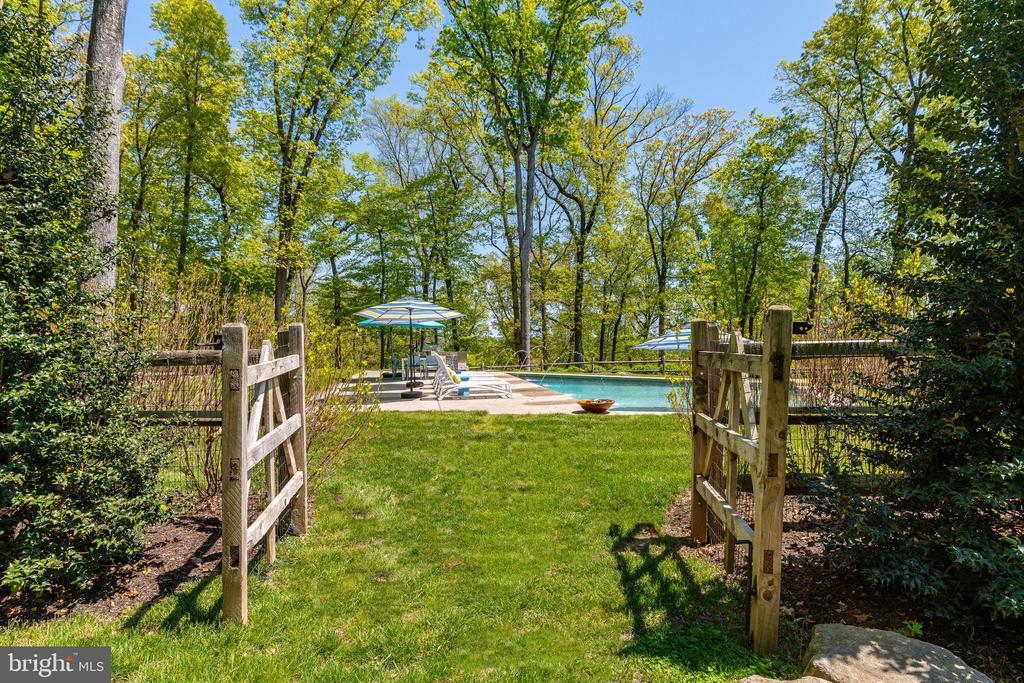 7031 PHILLIPS MILL ROAD