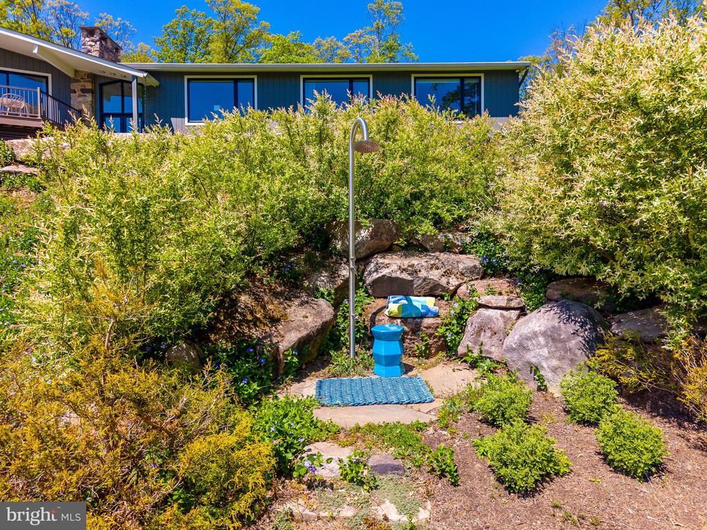 7031 PHILLIPS MILL ROAD