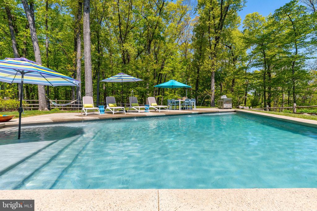 7031 PHILLIPS MILL ROAD