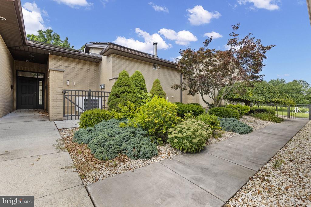 253 BRINDLE ROAD