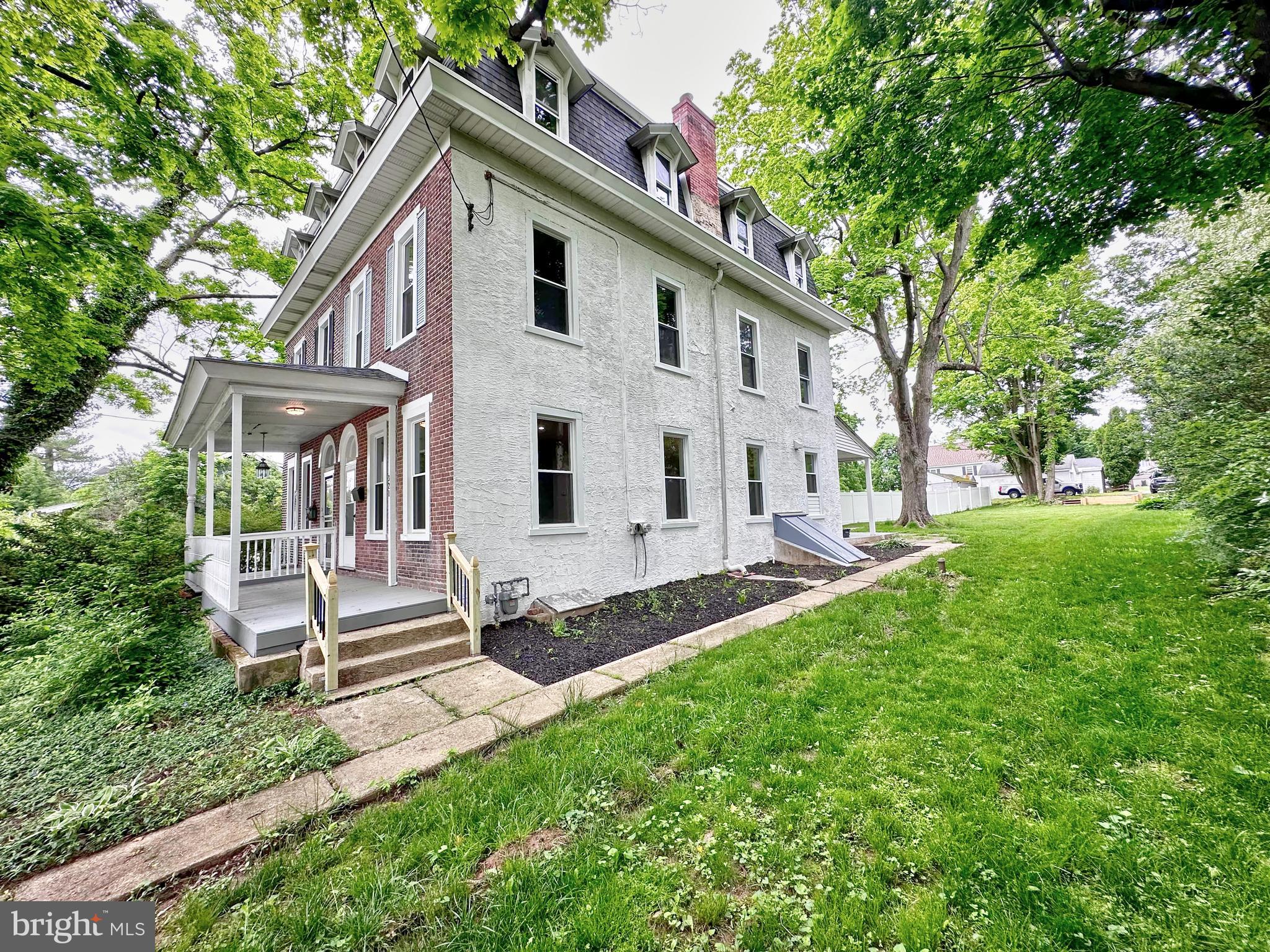321 N N MAIN ST
