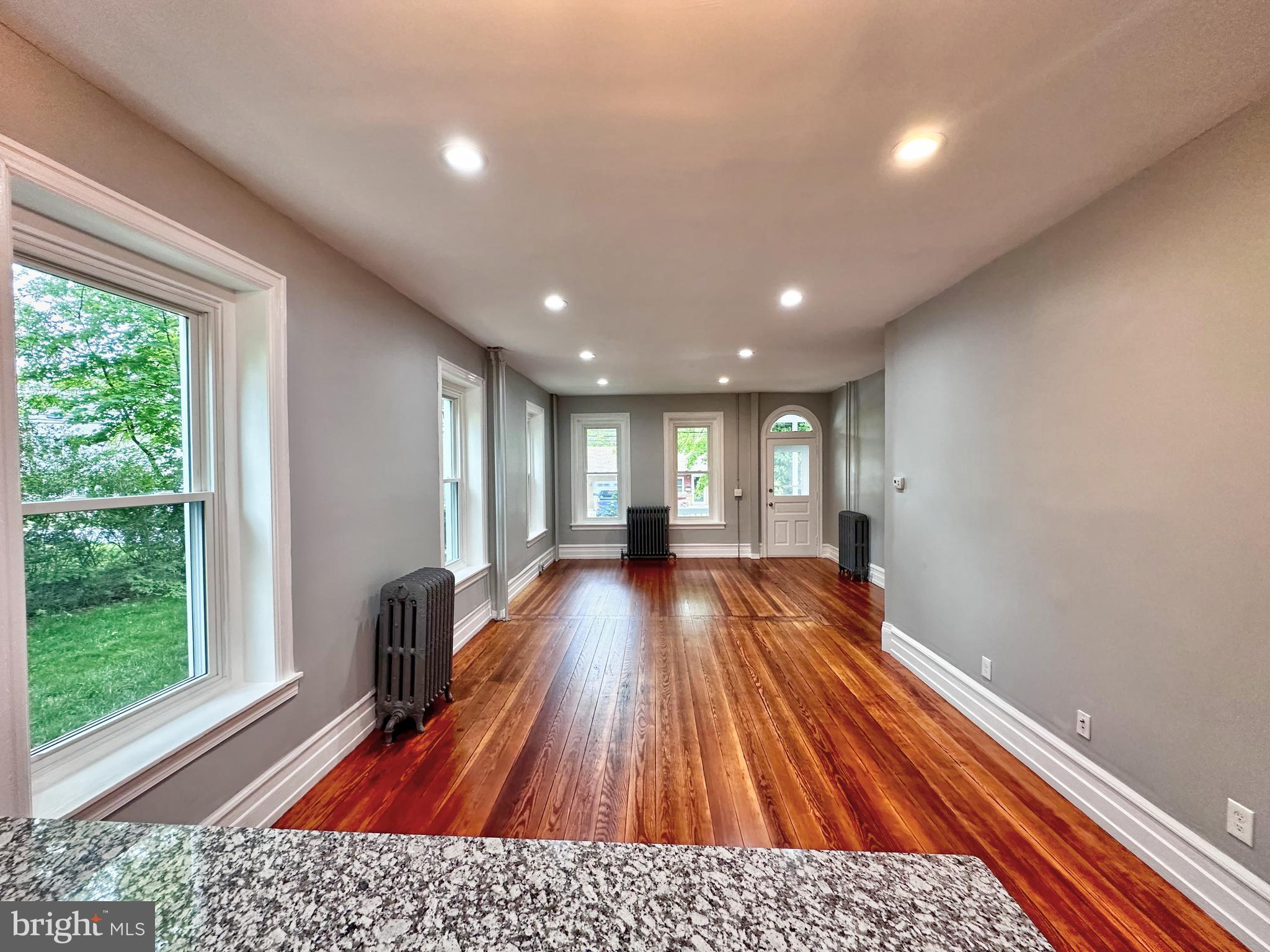 321 N N MAIN ST