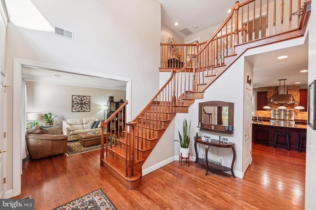 6139 PALOMINO DRIVE