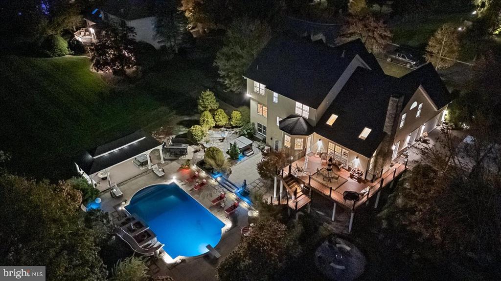 6942 LEHIGH COURT