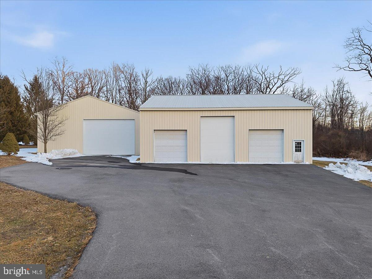 901 MEYER ROAD