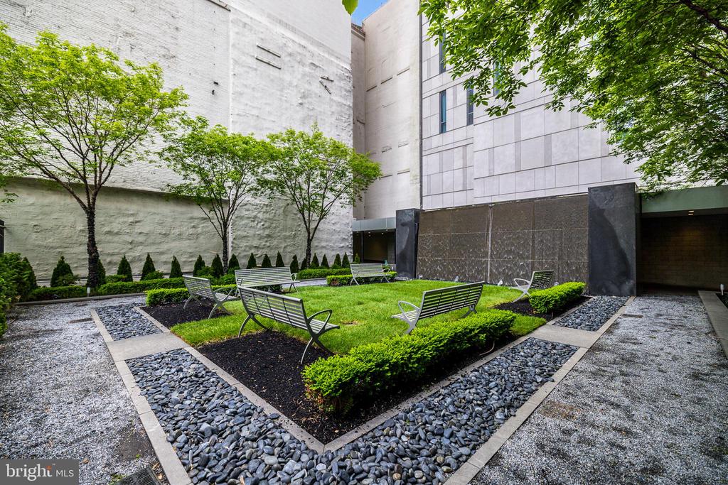 1414 S PENN SQUARE 22B